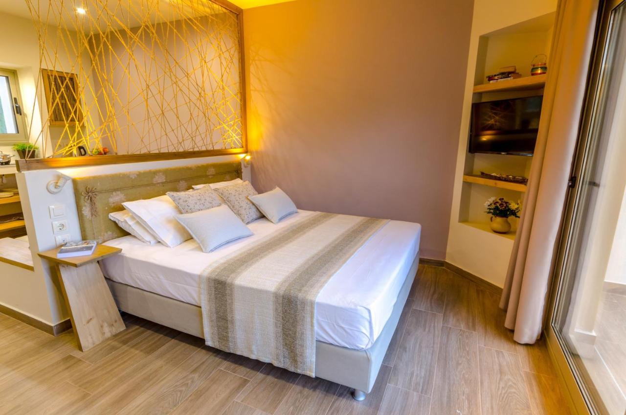 Forest Resort Suites Skiathos Трулос Екстер'єр фото