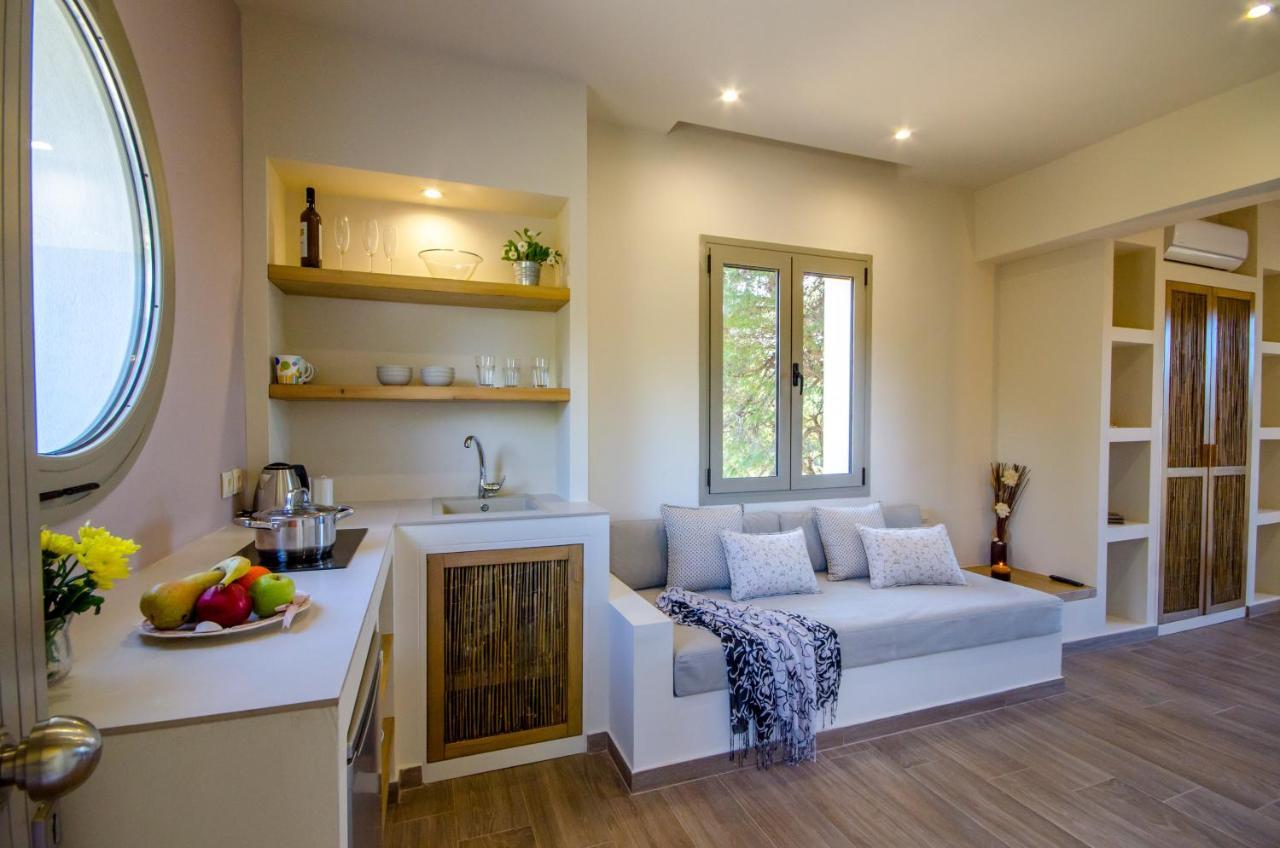 Forest Resort Suites Skiathos Трулос Екстер'єр фото