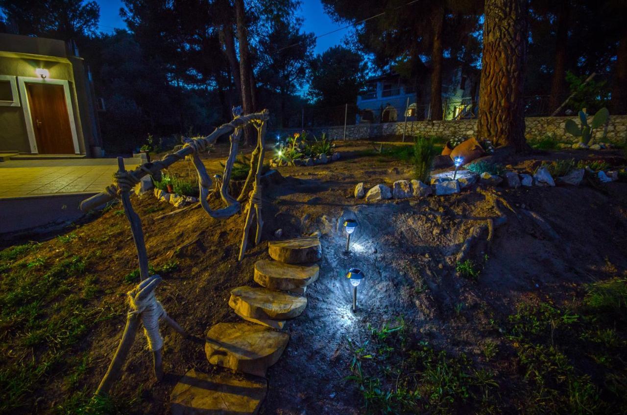 Forest Resort Suites Skiathos Трулос Екстер'єр фото