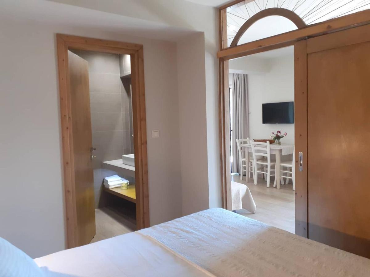 Forest Resort Suites Skiathos Трулос Екстер'єр фото