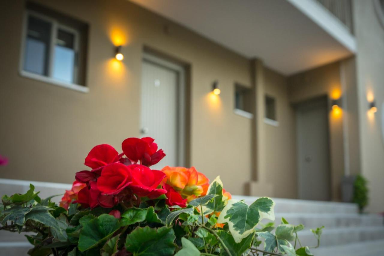 Forest Resort Suites Skiathos Трулос Екстер'єр фото