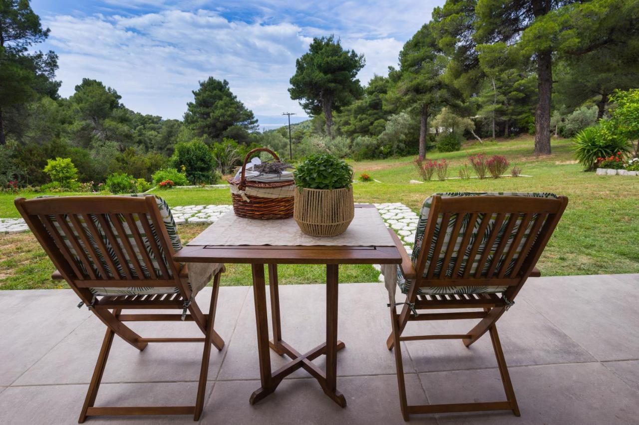 Forest Resort Suites Skiathos Трулос Екстер'єр фото