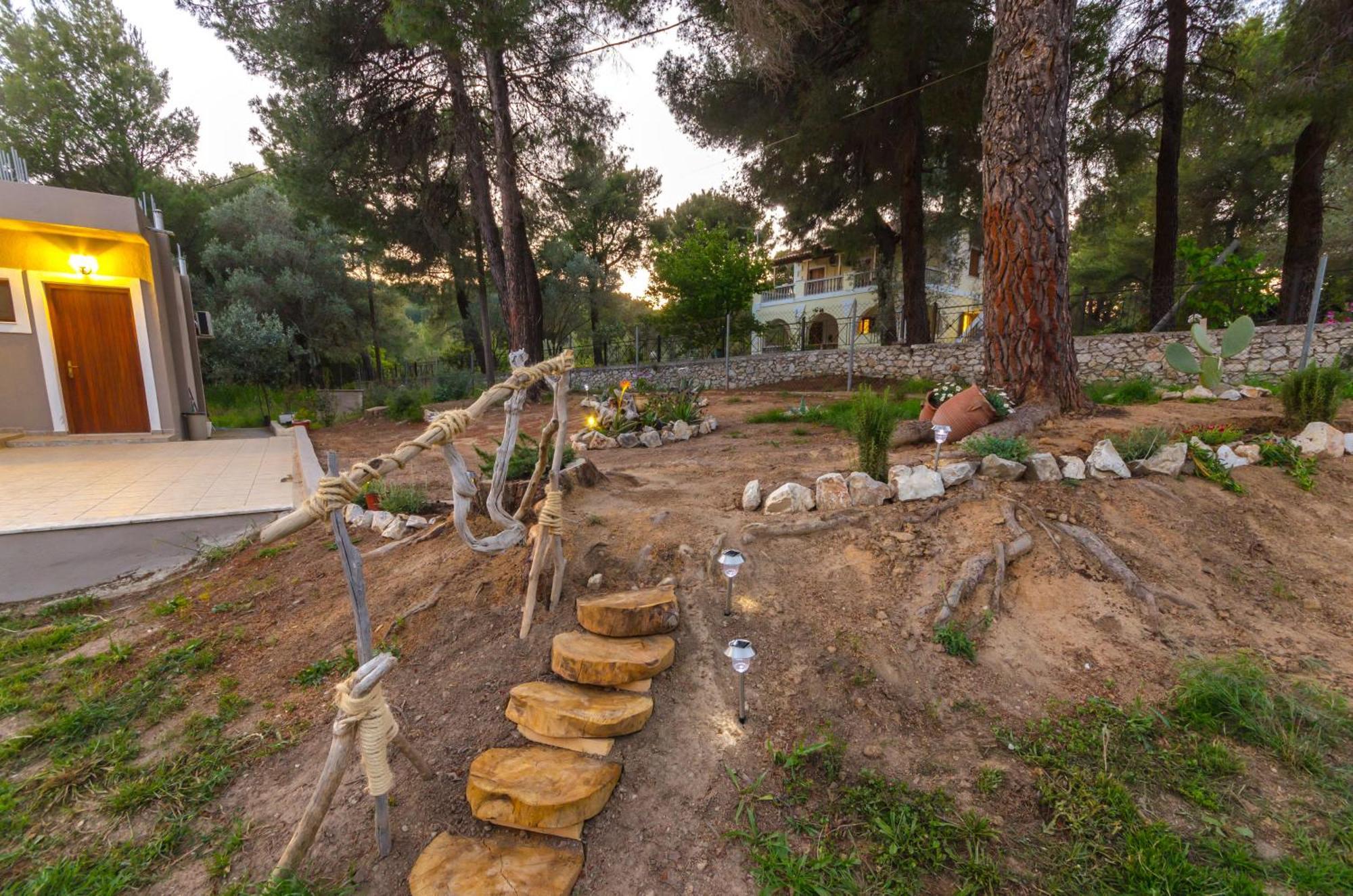 Forest Resort Suites Skiathos Трулос Екстер'єр фото